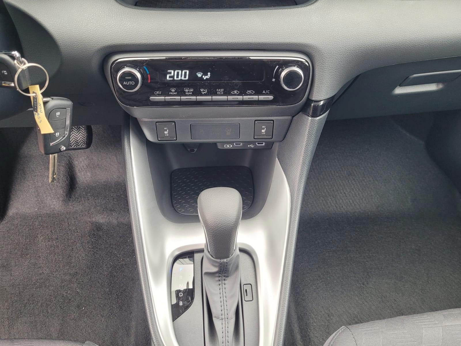 Mazda 2 Hybrid 1.5L Hybrid VVT-i 116 CVT Centre-Line