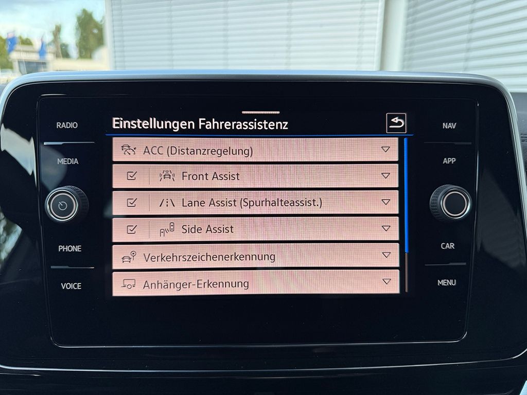 T-Roc 1.5 TSI DSG R-LINE *AHK*NAVI*KEYLESS*