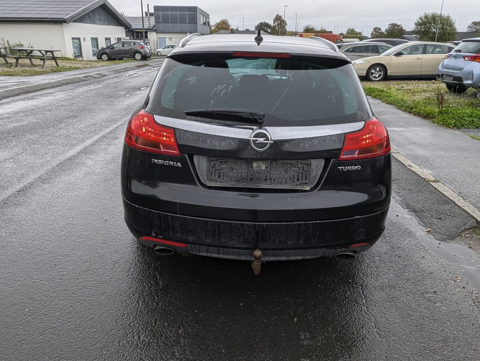 Opel Insignia 2011 — photo 7