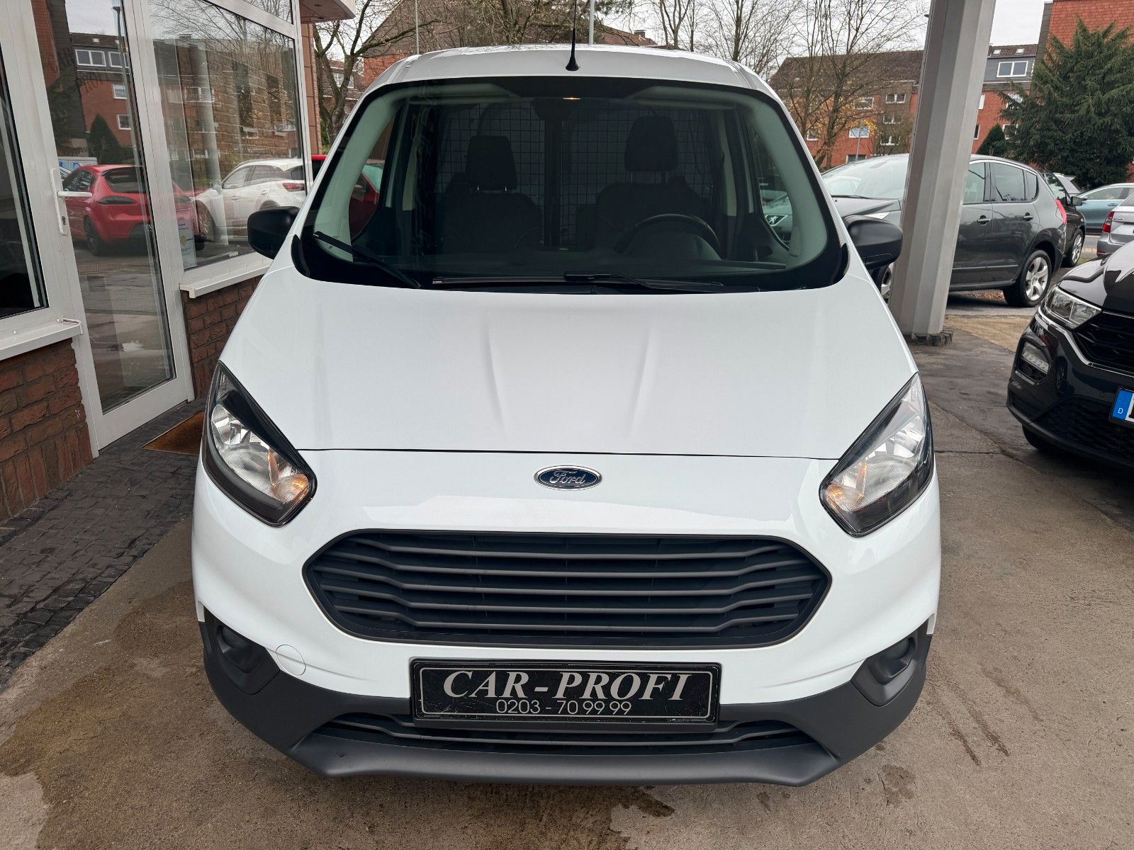 Fahrzeugabbildung Ford Transit Courier Klima/Bluetooth/1.Hand
