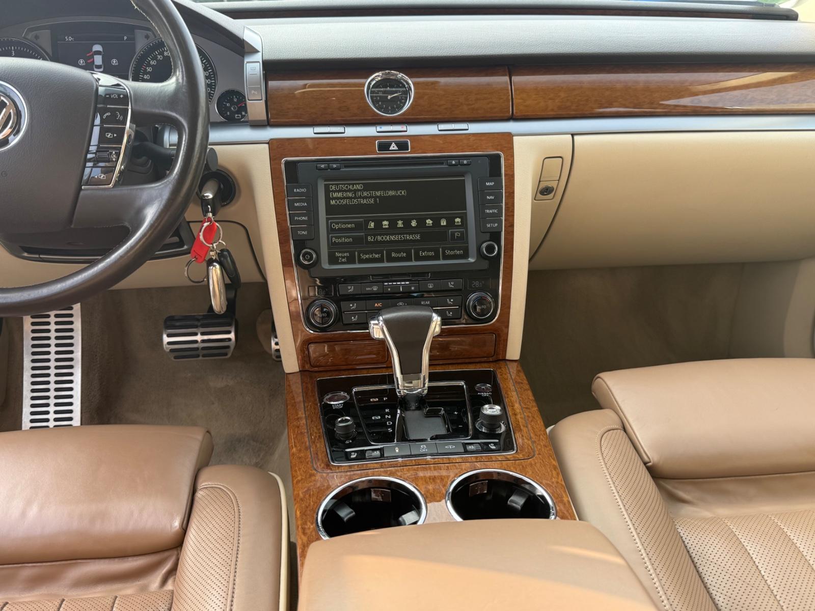 Volkswagen Phaeton V6 TDI 5-Sitzer 4Motion-EXCLUSIVE