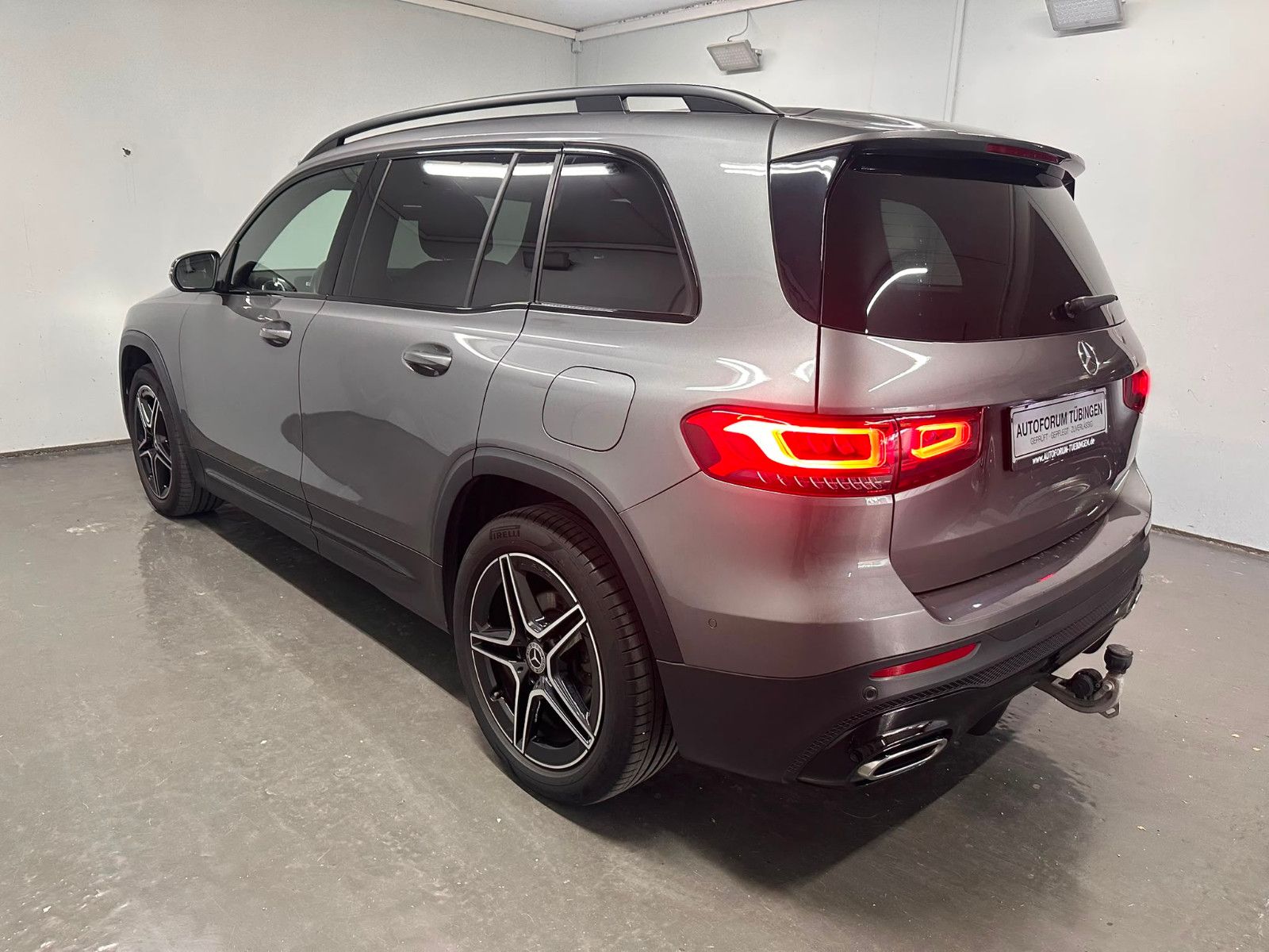 Fahrzeugabbildung Mercedes-Benz GLB 180 d *AMG-LINE*NIGHT*DISTRO*AHK*KAMERA*LED*