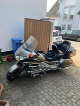 Honda Goldwing GL1800 - Motorräder in Wiesbaden