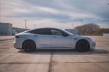 Tesla Model S Plaid | Satin Silver | Yoke | AHK - Tesla Model S: Plaid