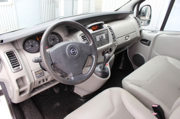 Opel Vivaro - 12