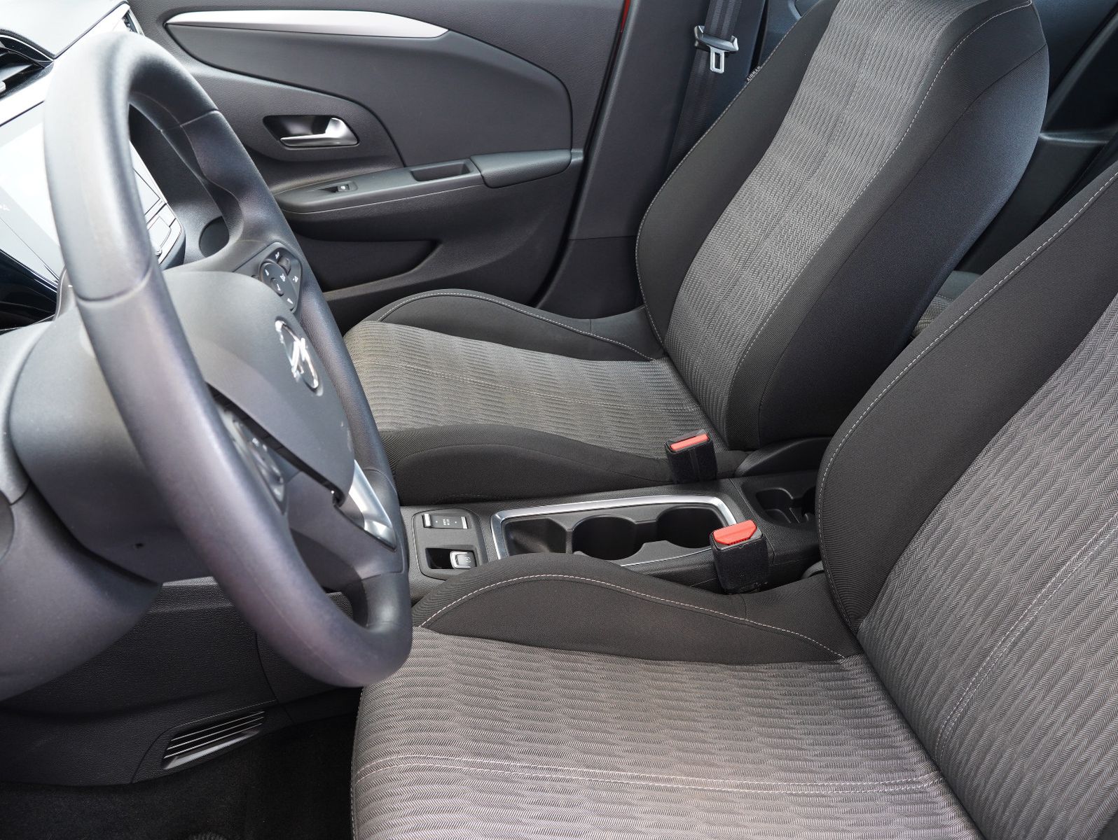 Fahrzeugabbildung Opel Corsa F e Edition 50KWH/WÄRMEPUMPE/A-AC
