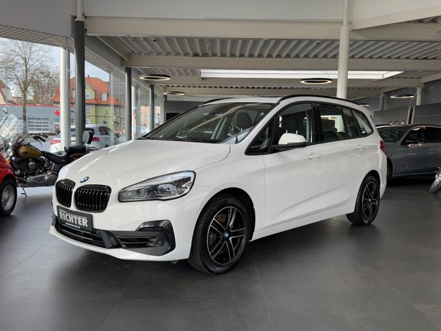 BMW 220 Gran Tourer 220i Advantage LED 7-Sitzer Pano