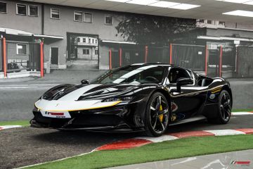 Ferrari SF90 *FULL NERO DAYTONA STEALTH CONFIG.*