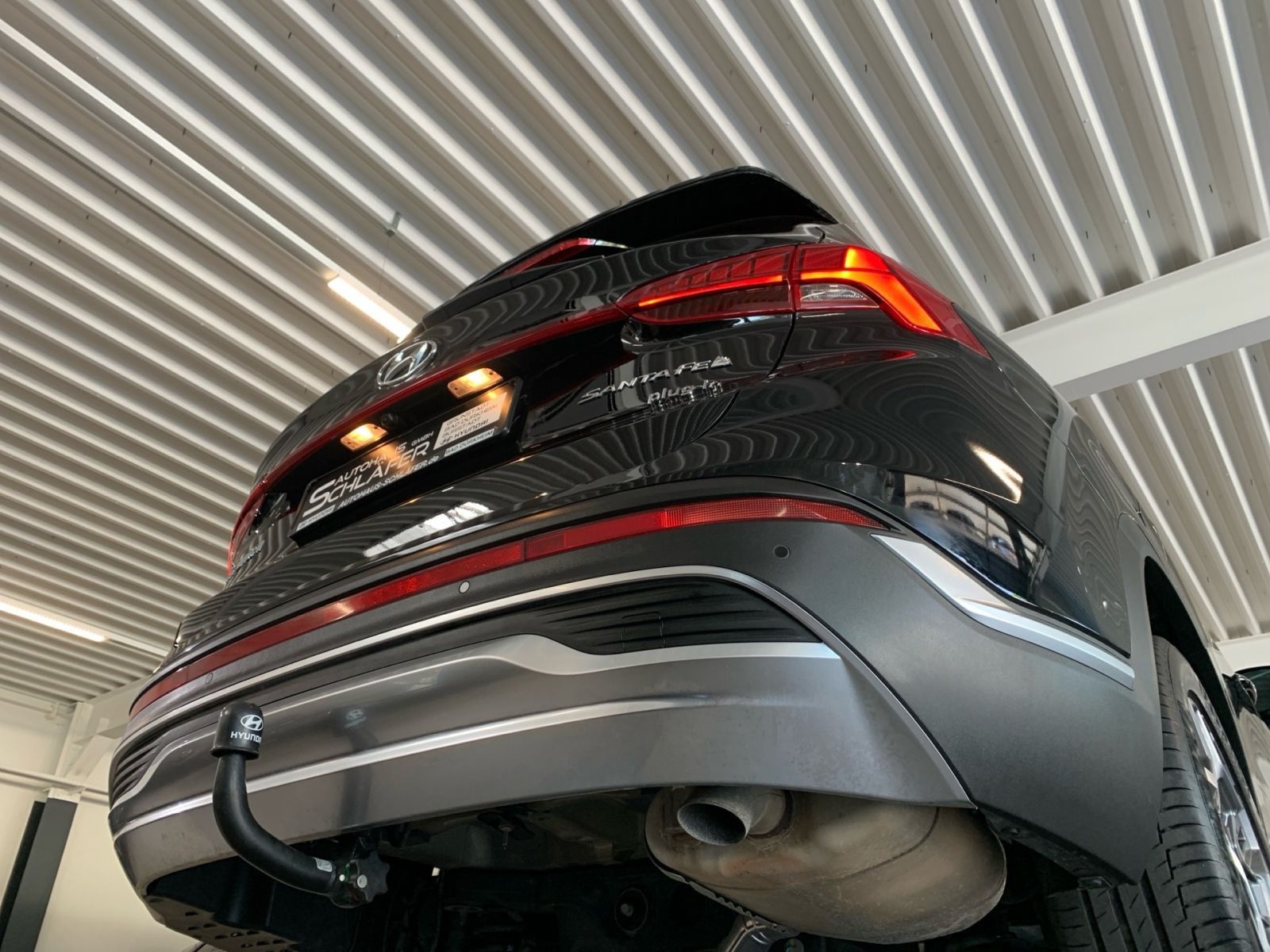 Fahrzeugabbildung Hyundai SANTA FE 1.6 T-GDI Prime Plug-In Hybrid 4WD AHK