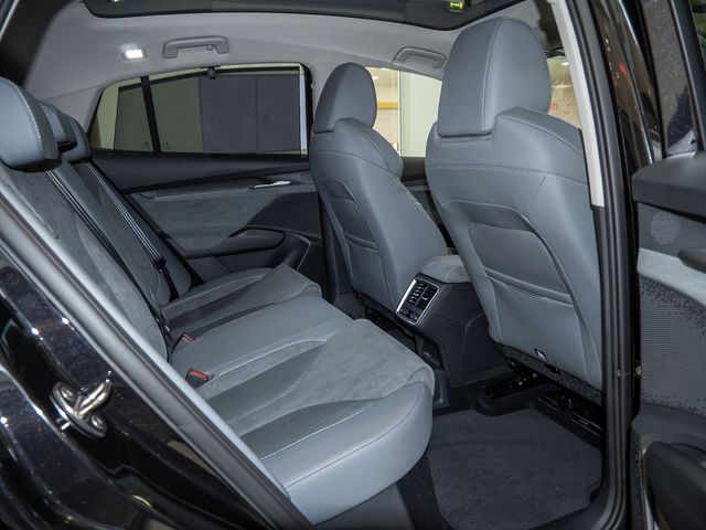 Foto Nummer 4: SKODA Enyaq