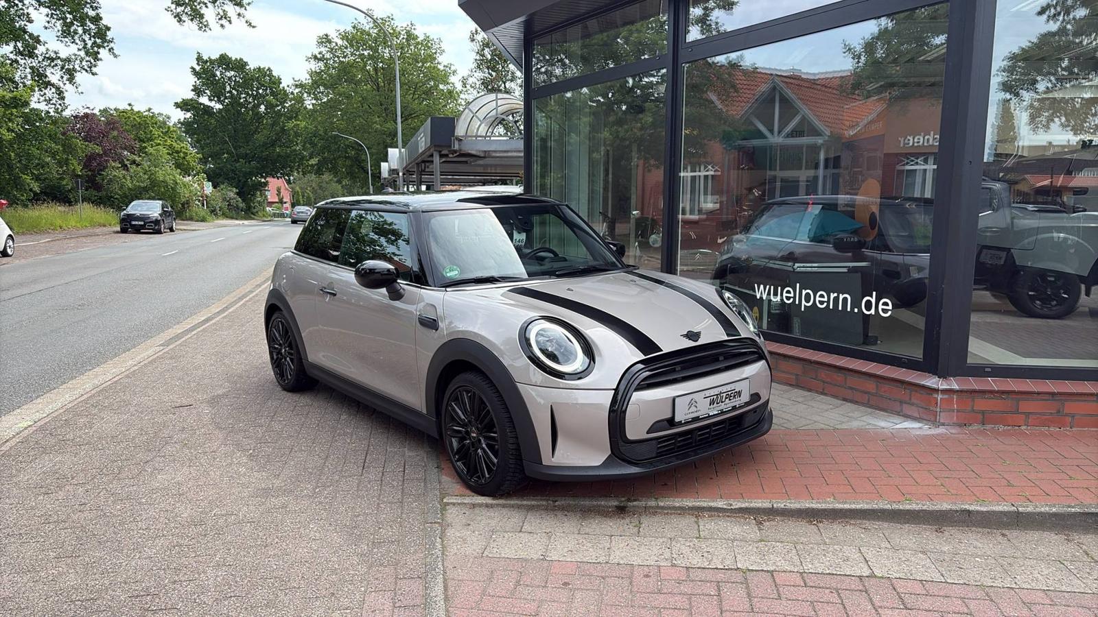 MINI Cooper 1.5 Classic Trim