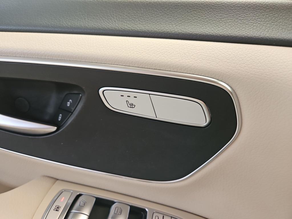 Mercedes-Benz V 250 Avantgarde Edition lang 4x4 Tisch Kühlfach