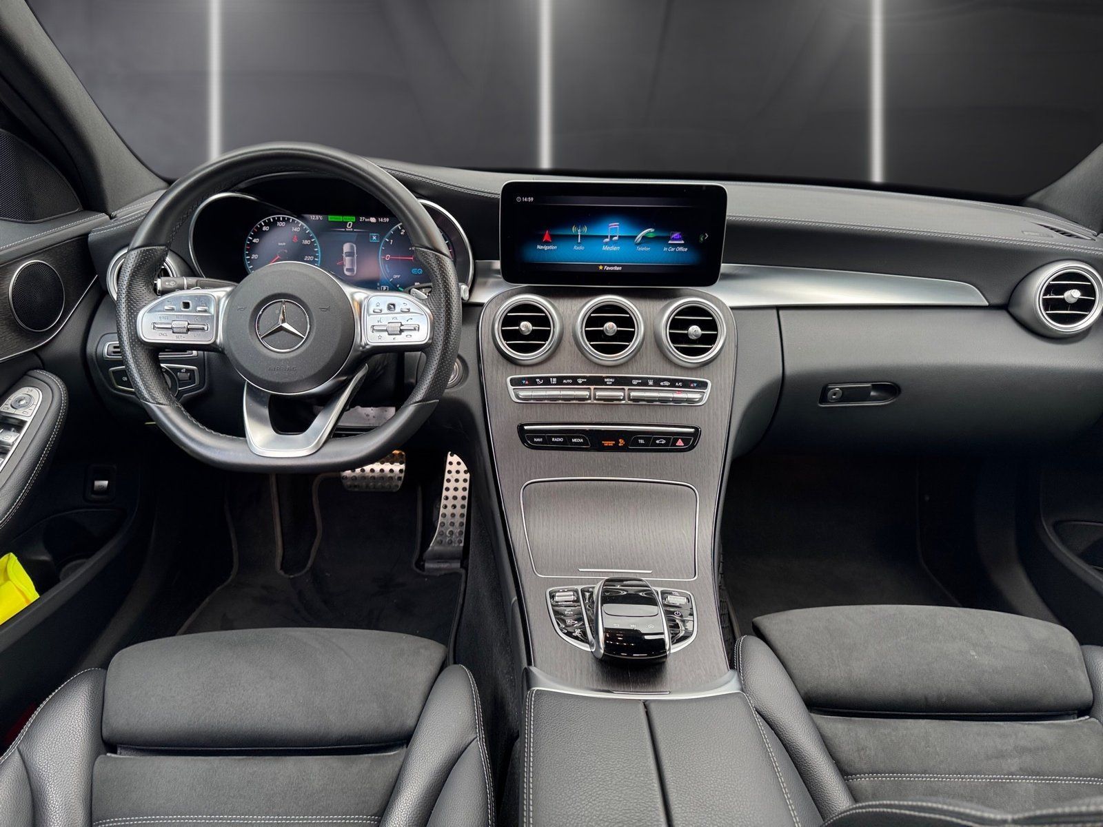 Fahrzeugabbildung Mercedes-Benz C 300 de AMG-Line*Kamera*LED*Comand*Volldigital*