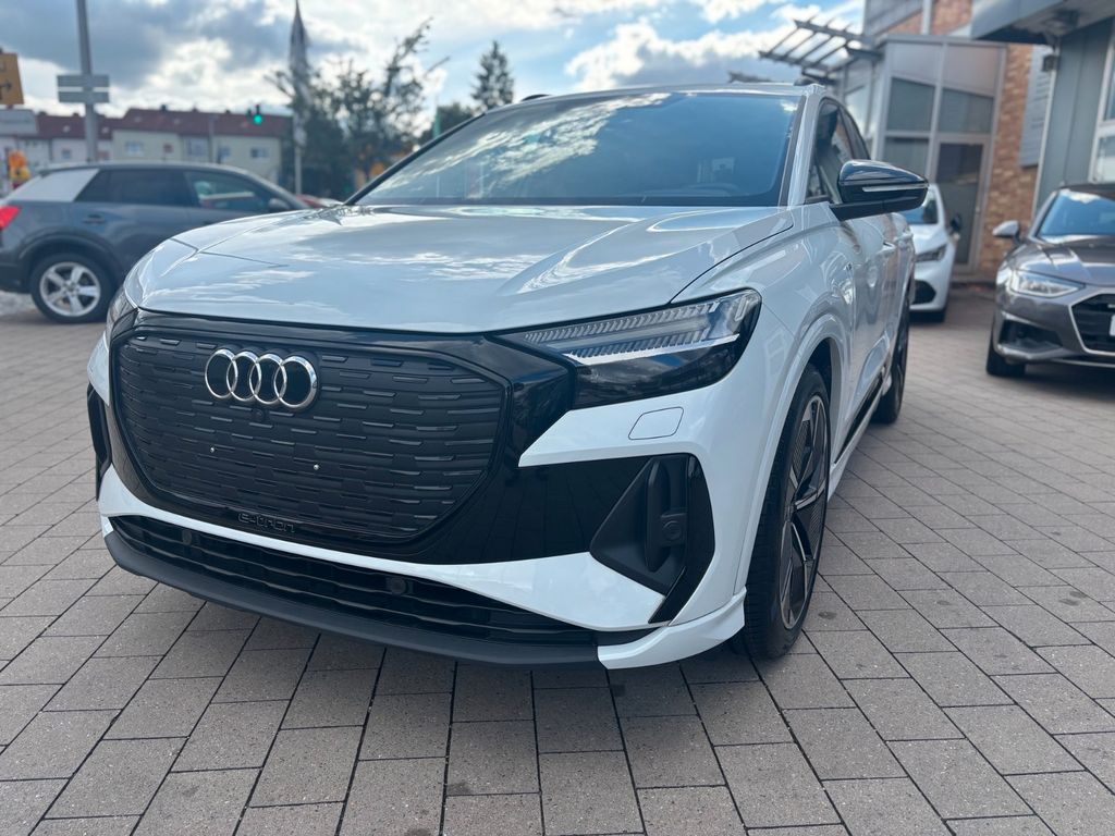Image of Audi Q4