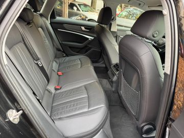 Audi A6 - 12
