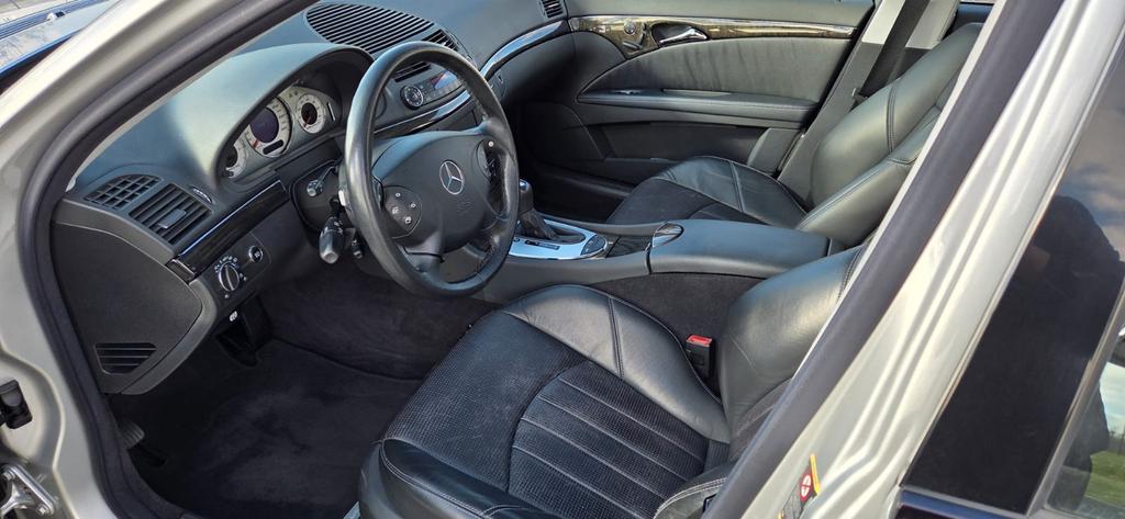 Mercedes-Benz E 55 AMG
