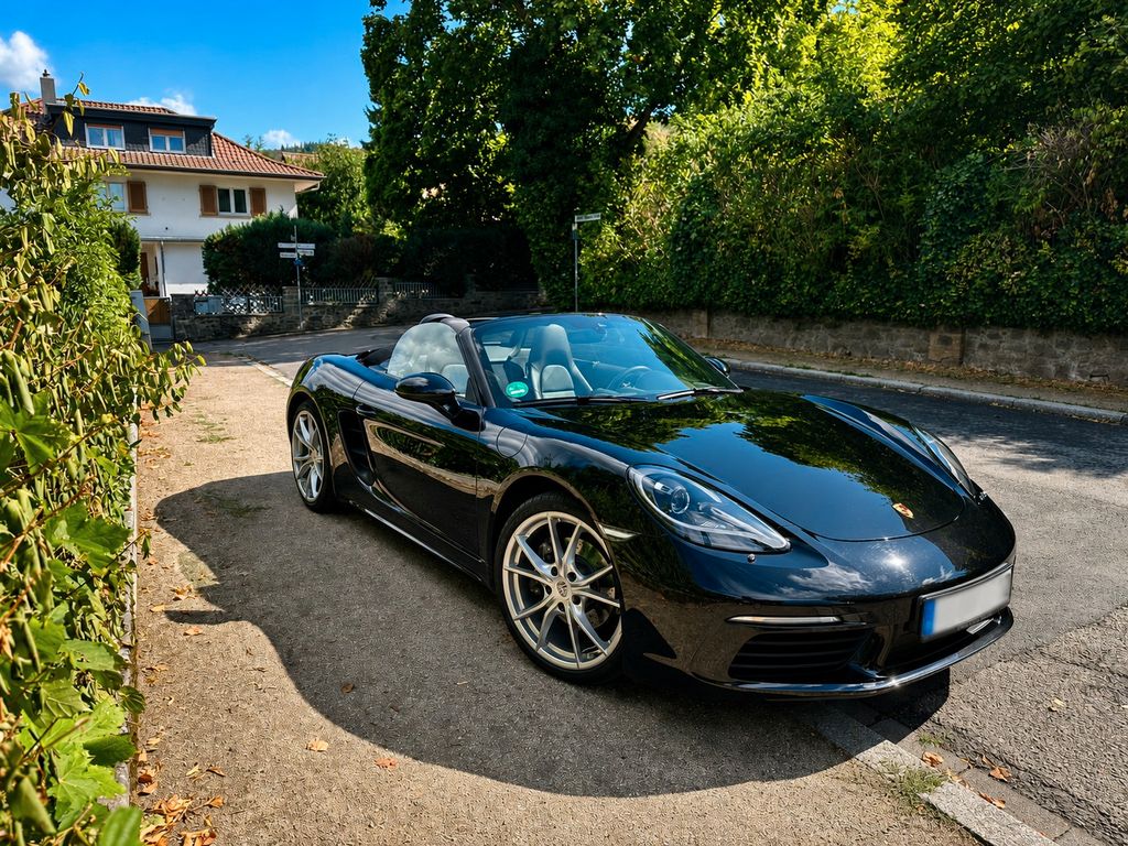 Image of Porsche Boxster