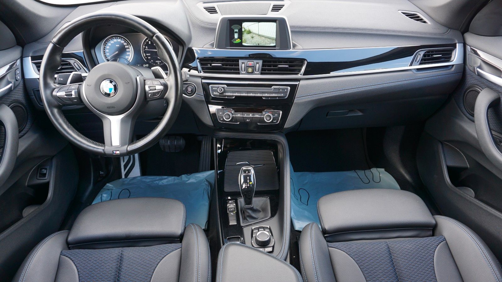 Fahrzeugabbildung BMW X1 sDrive 20 i M Sport,LED,Kamera,AHK, 8 fach be
