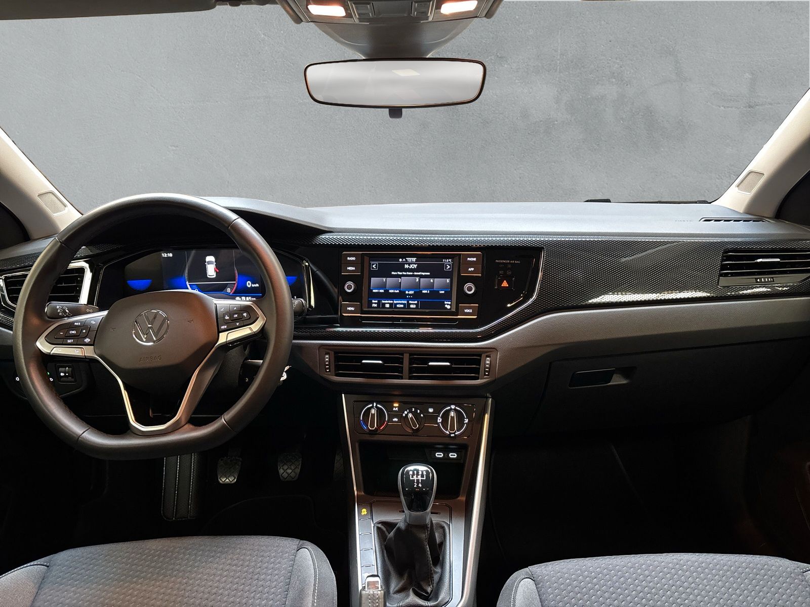 Fahrzeugabbildung Volkswagen Polo 1.0 TSI Life LED PDC AppConnect