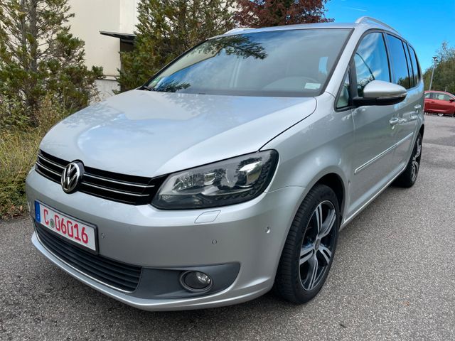 Volkswagen Touran Highline, Xenon, Sportsitze, 1-Hand