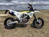 Husqvarna 701 Supermoto - SUPERMOTO