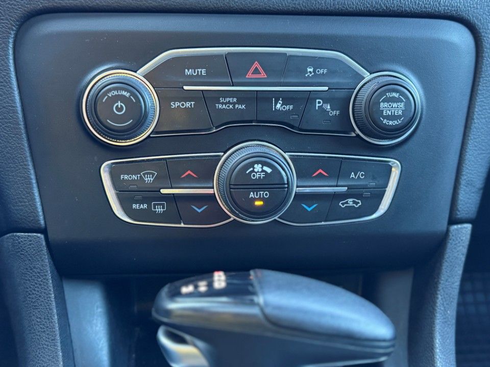 Fahrzeugabbildung Dodge Charger 5.7 V8 HEMI DAYTONA ACC el. GHSD