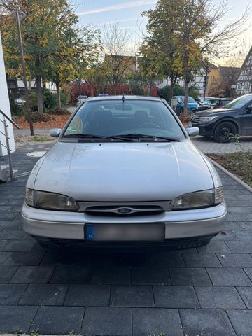 Ford Mondeo 1,8 - *Oldtimer*