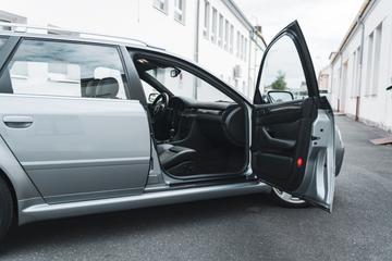 صورة مصغرة 39 لـ 2002 AUDI RS6