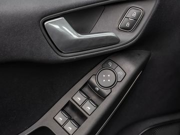 Ford Fiesta Titanium LED Klimaautom DAB Sitzheizung