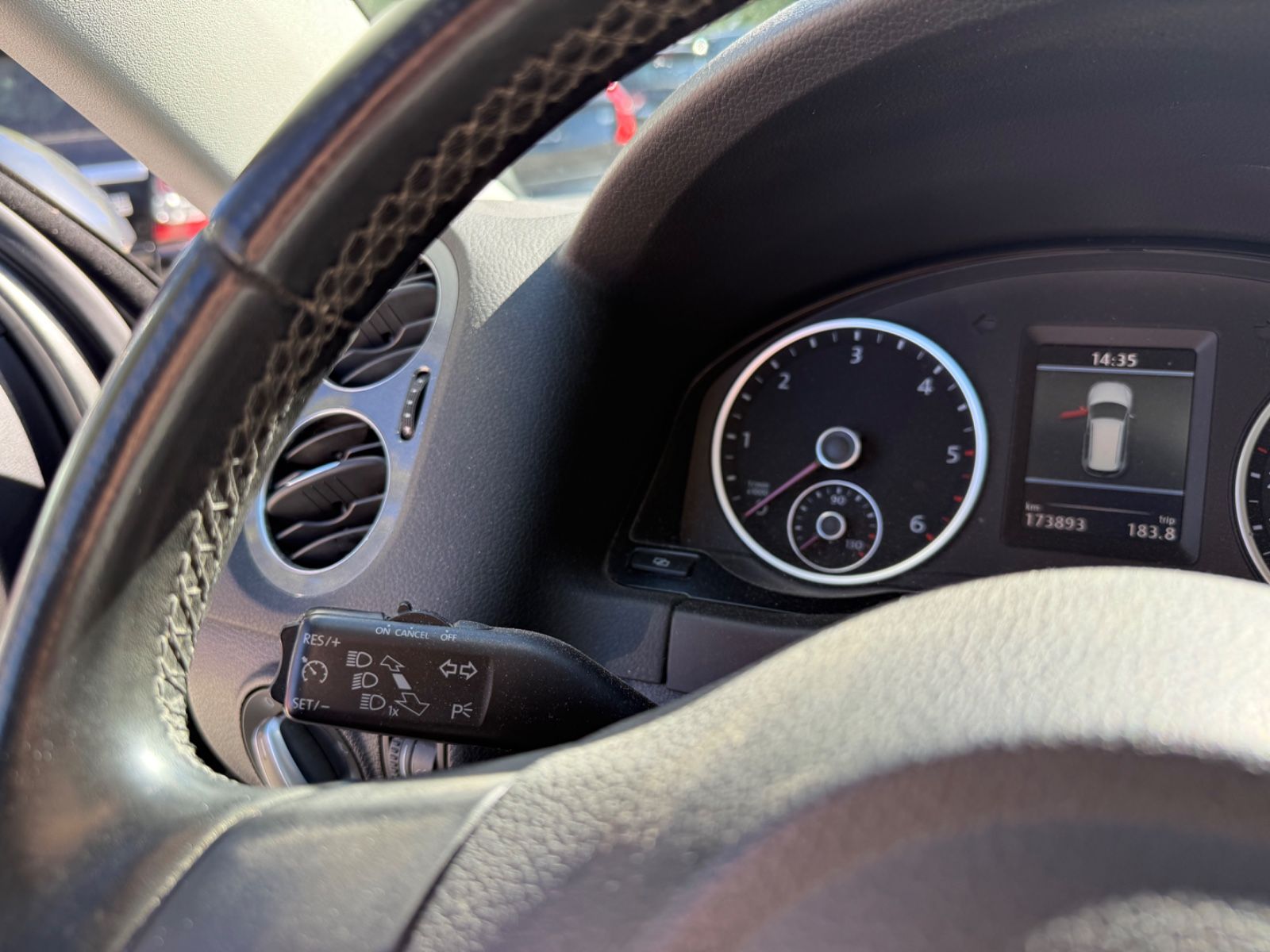 VW Tiguan Tiguan Sport & Style 2.0 TDI 4Motion*Panorama*, Ansicht 10