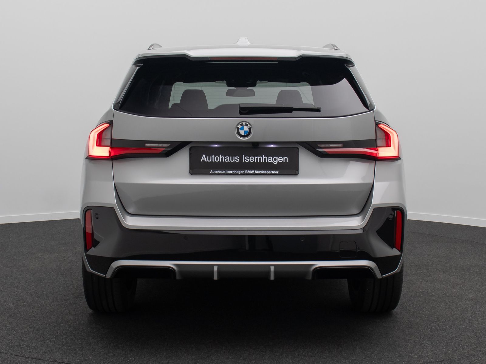 Fahrzeugabbildung BMW X1 sD18d M Sport Panorama Kamera DAB Komfort
