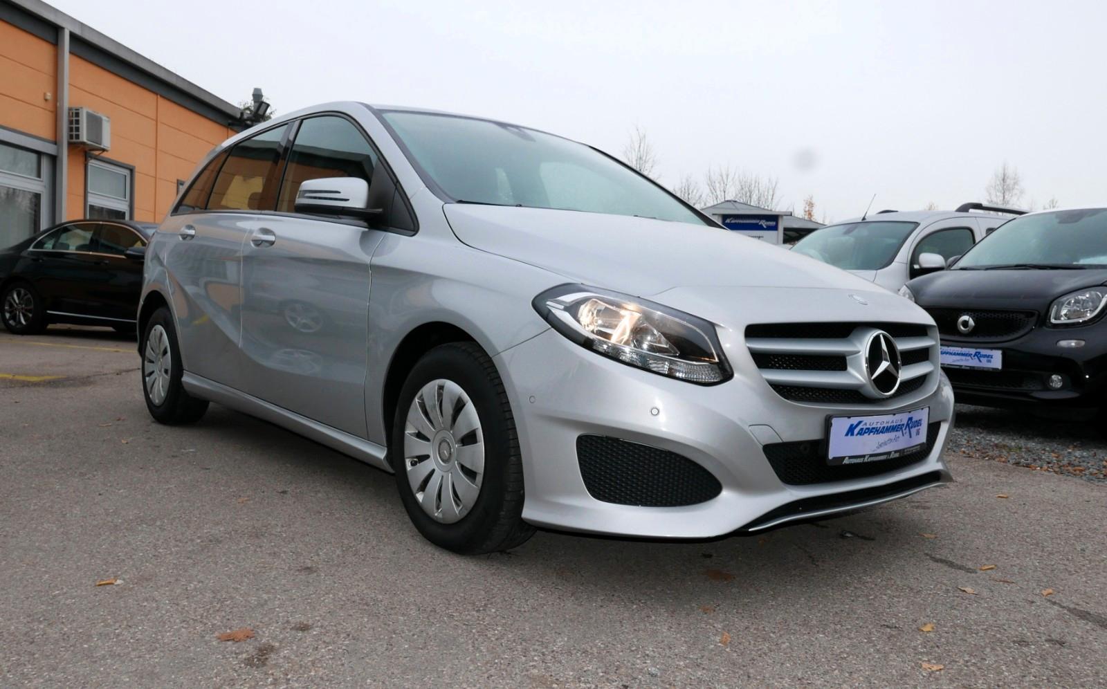 Mercedes-Benz B 180"CLASSIC"/NAVI/SHZ