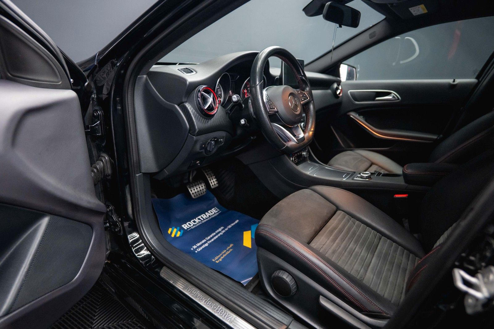 Fahrzeugabbildung Mercedes-Benz A 250 AMG Sport Black Edition *TÜV Neu*Navi*19%*