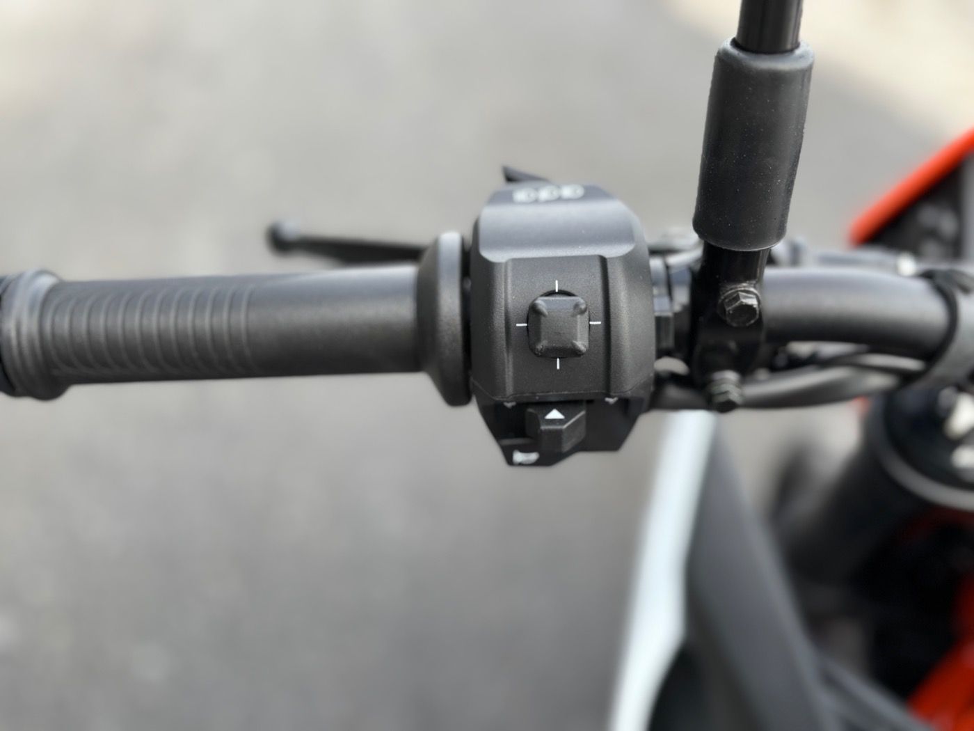 Fahrzeugabbildung KTM 390 SMC R 2026 Quickshifter+ inclusive