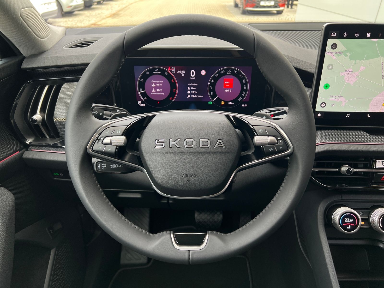 Fahrzeugabbildung SKODA Kodiaq  Selection 2.0 TDI DSG 4x4 * LED,Navi,AHK