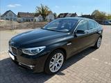 BMW 530 Gran Turismo 530d xDrive Gran Turismo Lu... - schwarze BMW 530 Gran Turismo