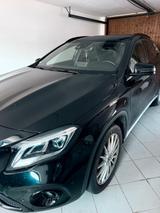 Mercedes-Benz GLA 220 4MATIC DCT - AMG Style