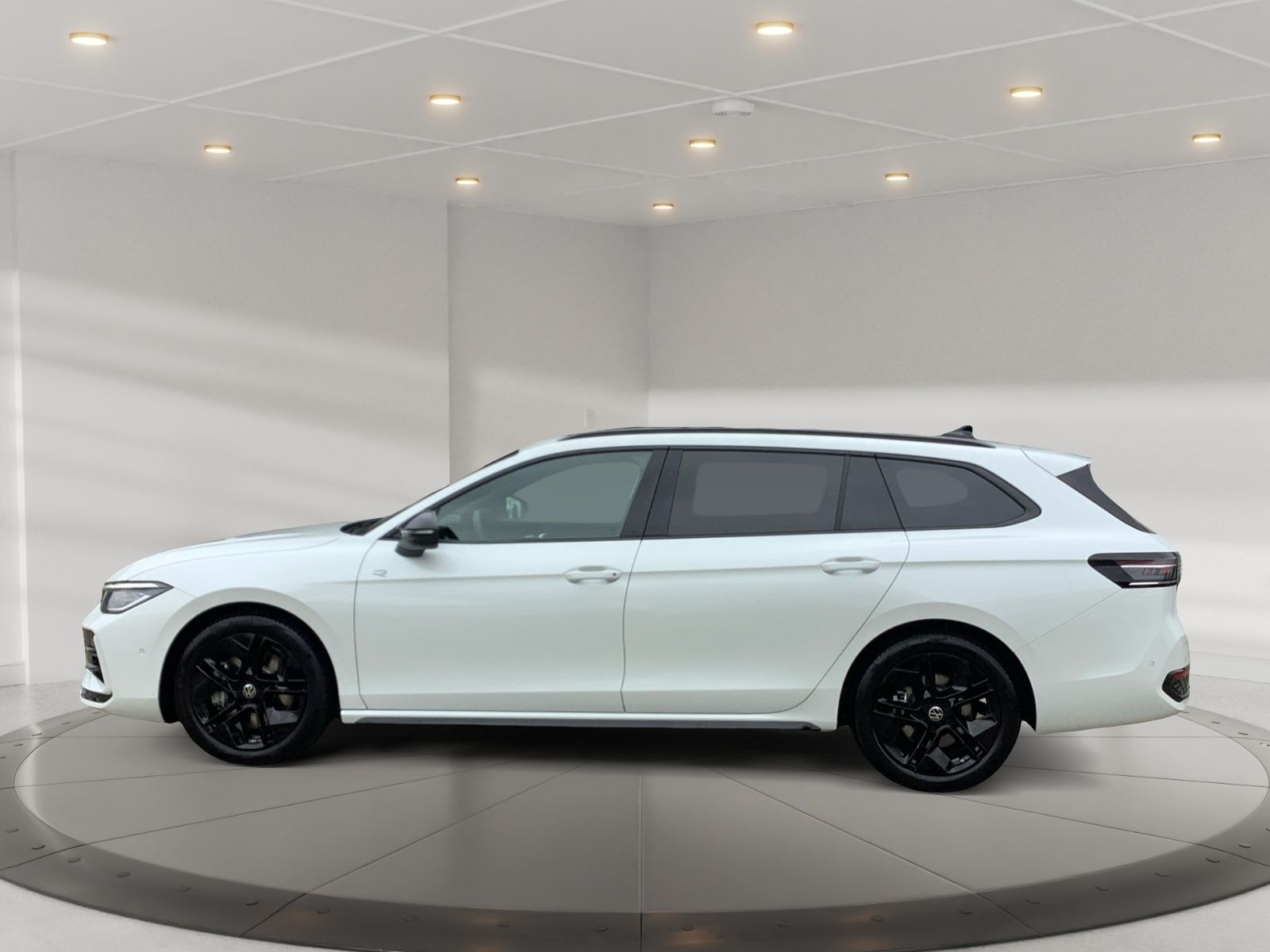 Volkswagen Passat Variant 2.0 TSI DSG R-Line 4M. AHK Matrix foto 3