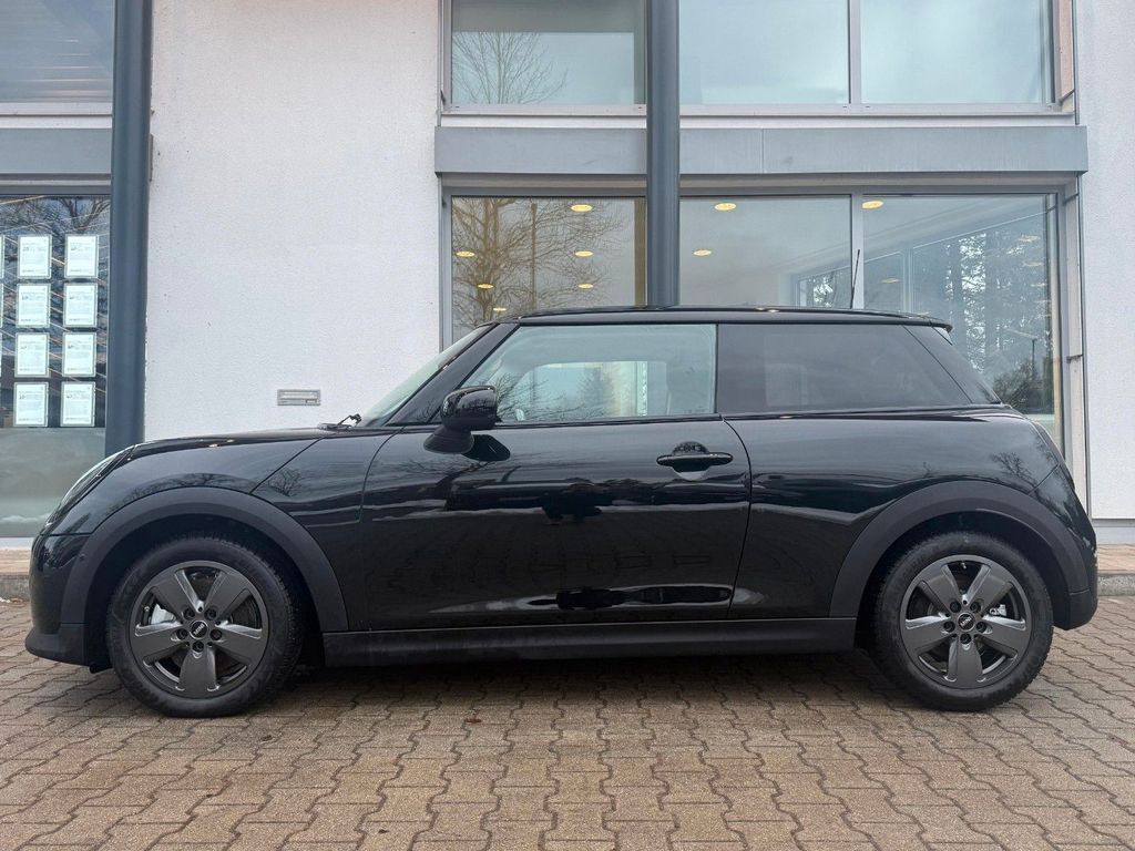 MINI Cooper C ESSENTIAL/ PAKET S/ LED/ EXPERIENCE MOD MINI Cooper C ESSENTIAL/ PAKET S/ LED/ EXPERIENCE MOD