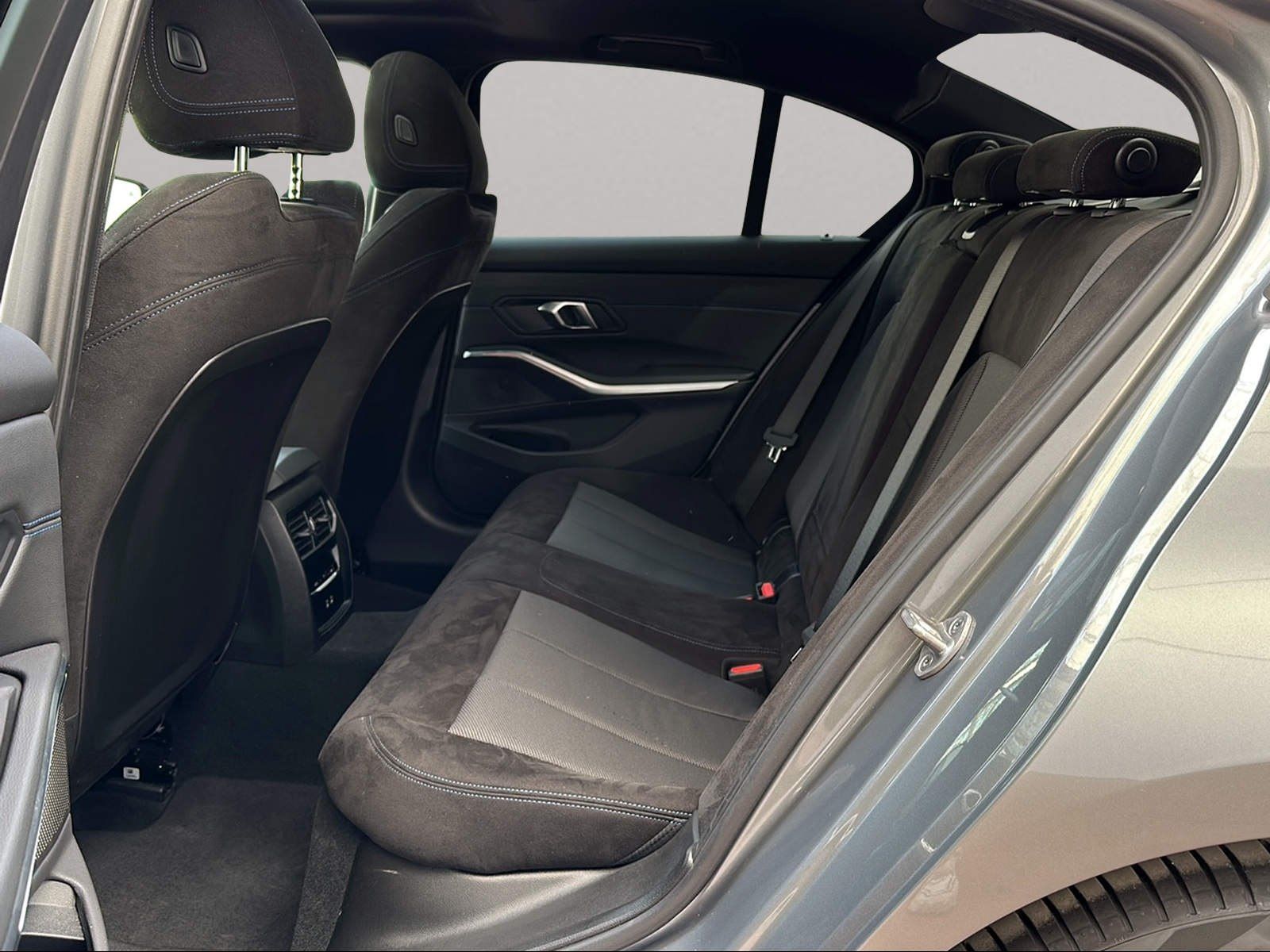 BMW 320 - Bild 17