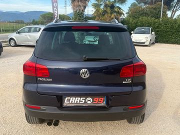 Volkswagen Tiguan - 9