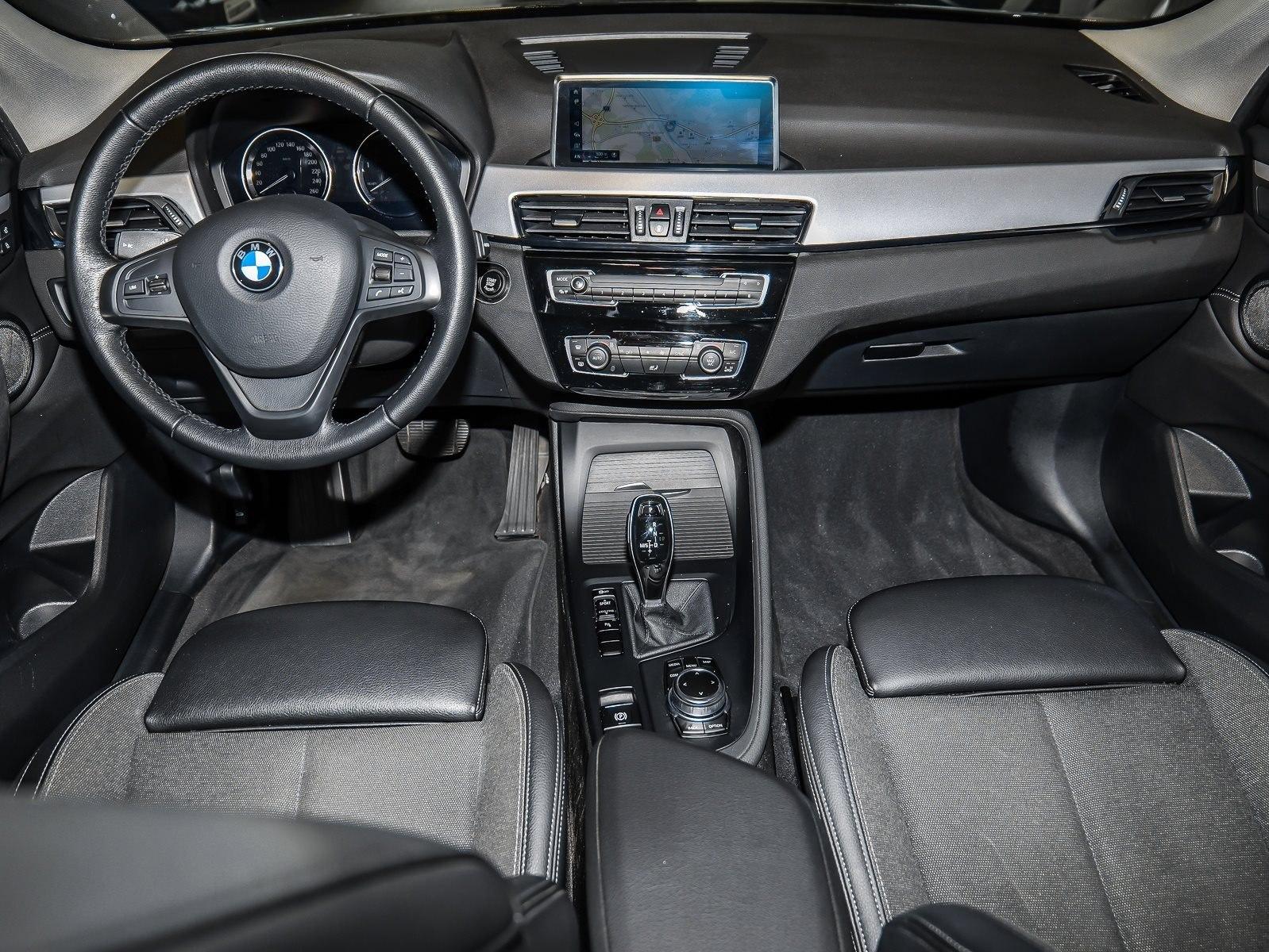 BMW X1 sDrive18i Aut. Navi Sportsitz DAB PDC