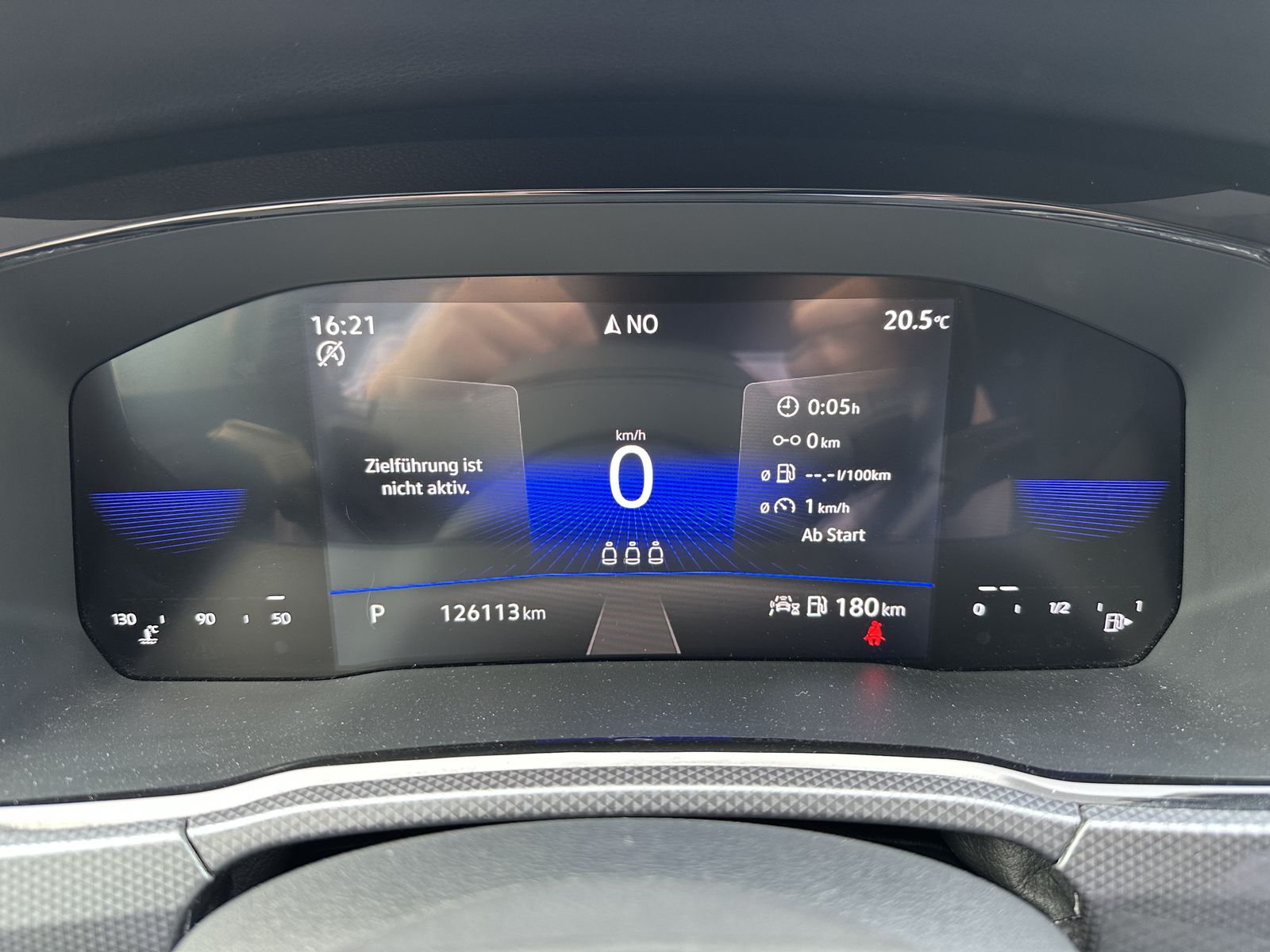Fahrzeugabbildung Volkswagen Touran 2.0 TDI DSG ACTIVE NAV+LED+AHK+KAMERA+SHZ