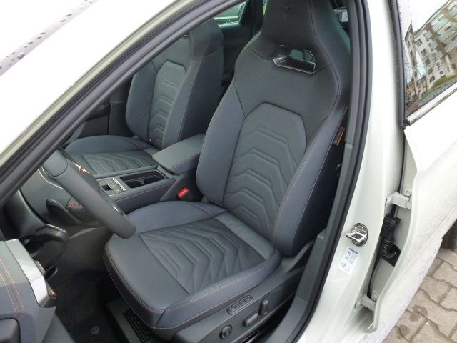 Fahrzeugabbildung CUPRA Leon Sportstourer VZ 2.0 TSI (333 PS) 4Drive DSG