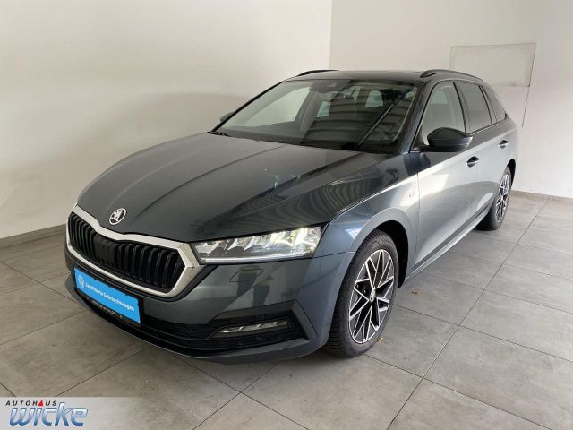 Octavia Combi 1.5 TSI DSG Clever NAVI KLIMA PANO