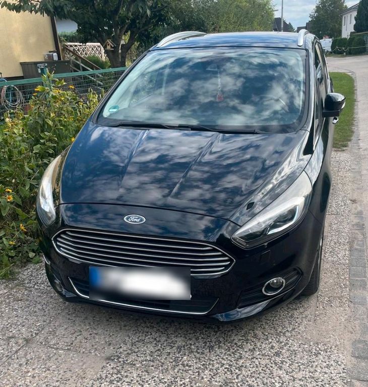 Image of Ford S-Max