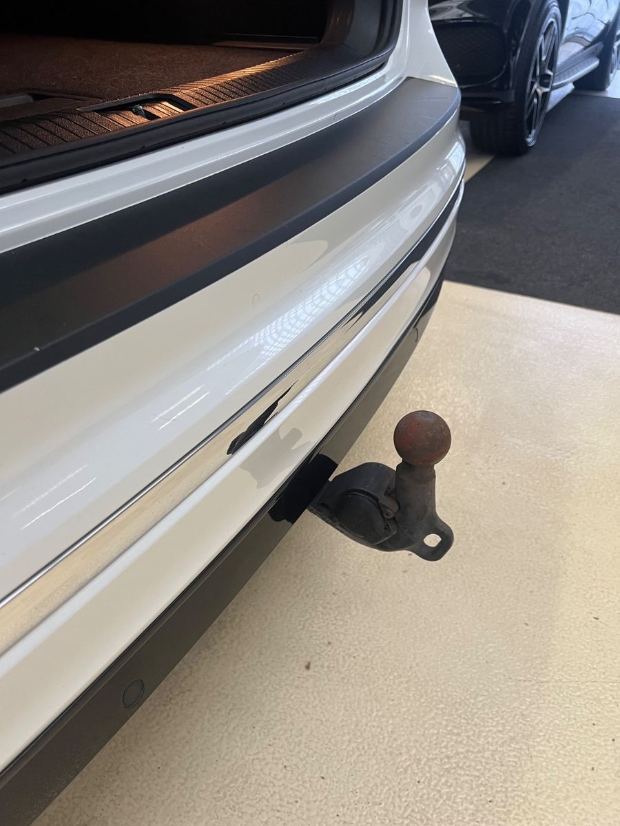 Fahrzeugabbildung Volkswagen Tiguan 2.0TDI DSG Highline 4Motion R line 239PS