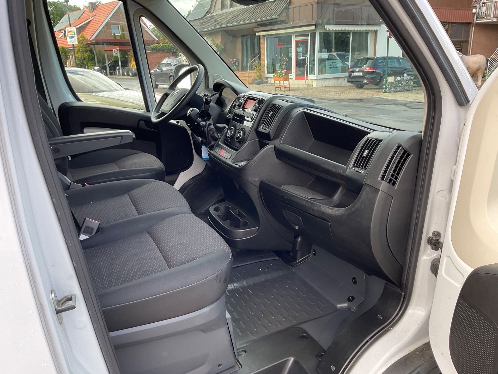 Fahrzeugabbildung Opel Movano L4H2,Sitzheizung,Bluetooth,Allwetterreife