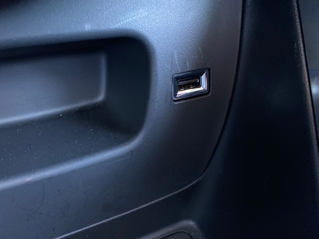 Fahrzeugabbildung Citroën C3 Aircross PureTech 110 PLUS *Allwetter*Navi*