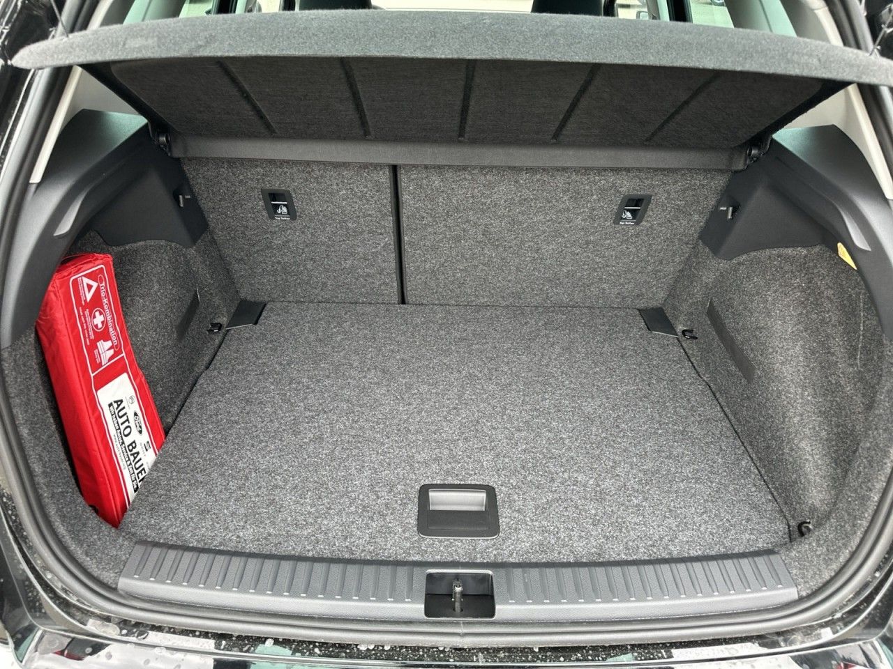 Fahrzeugabbildung SEAT Arona Road Edition 1.0 TSI DSG